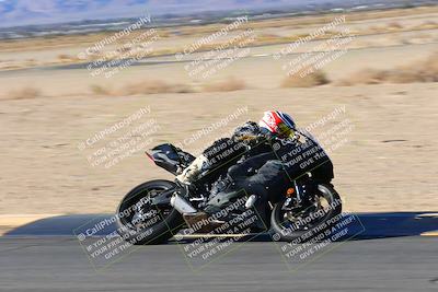 media/Jan-09-2022-SoCal Trackdays (Sun) [[2b1fec8404]]/Turn 8 (1045am)/